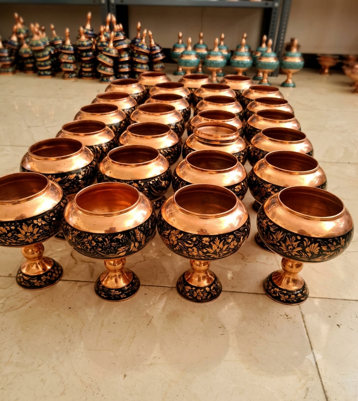 شکلات خوری مس و پرداز الماس تراش (ارتفاع ۲۸ سانتیمتر)